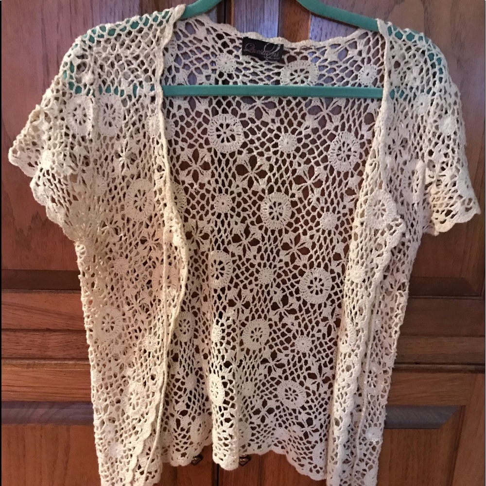 Short sleeve cover up